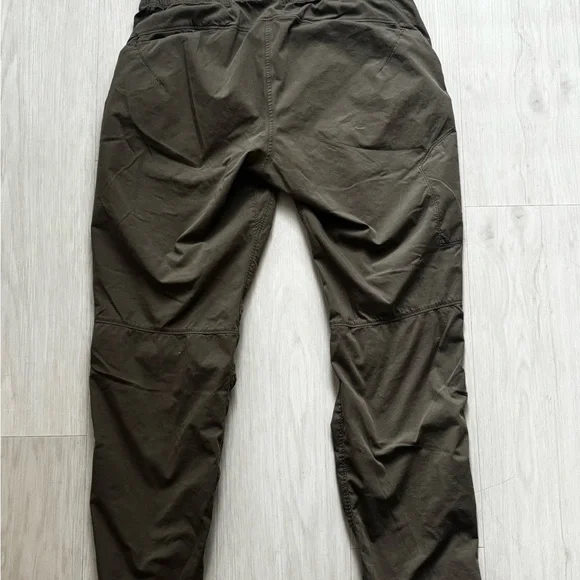 Arc'teryx Womens Konseal Climbing pants Cargo Pants in Green - Picture 2 of 8